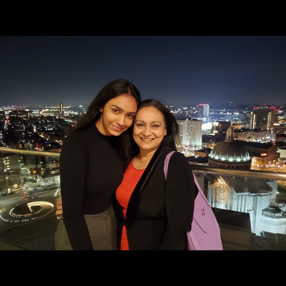 Meet your Posher, Amita